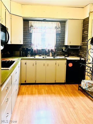 870 Parkway Boulevard, Alliance, OH 44601