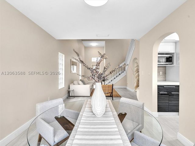 1385 NW 192nd Ter, Pembroke Pines, FL 33029