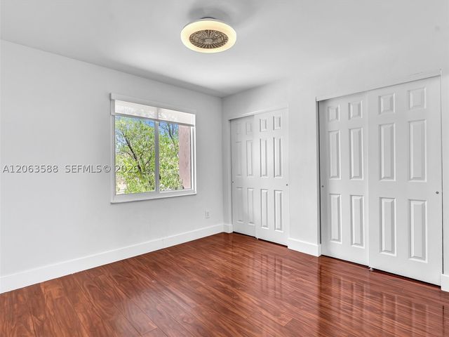 1385 NW 192nd Ter, Pembroke Pines, FL 33029