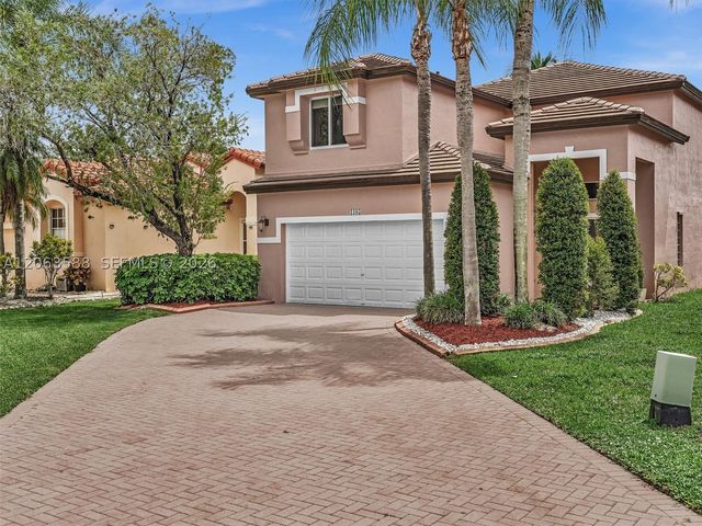 1385 NW 192nd Ter, Pembroke Pines, FL 33029