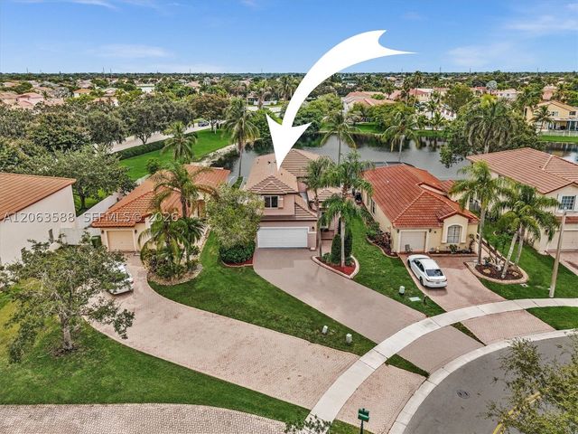1385 NW 192nd Ter, Pembroke Pines, FL 33029