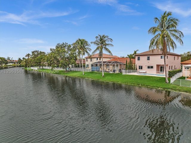 1385 NW 192nd Ter, Pembroke Pines, FL 33029