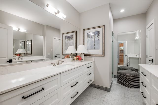 734 N Montclair Avenue, Dallas, TX 75208