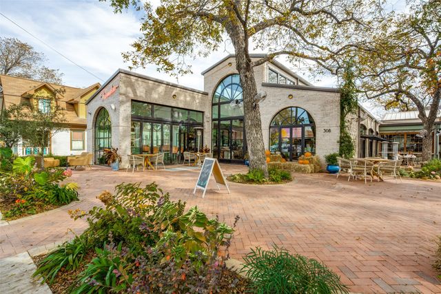 734 N Montclair Avenue, Dallas, TX 75208