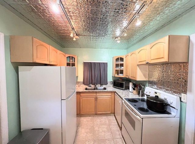 2131 NE 3RD STREET, Ocala, FL 34470