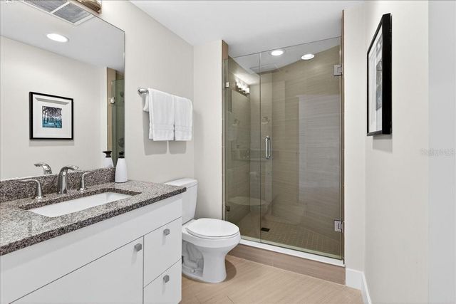 2 OCEANS WEST BOULEVARD 2006, Daytona Beach, FL 32118