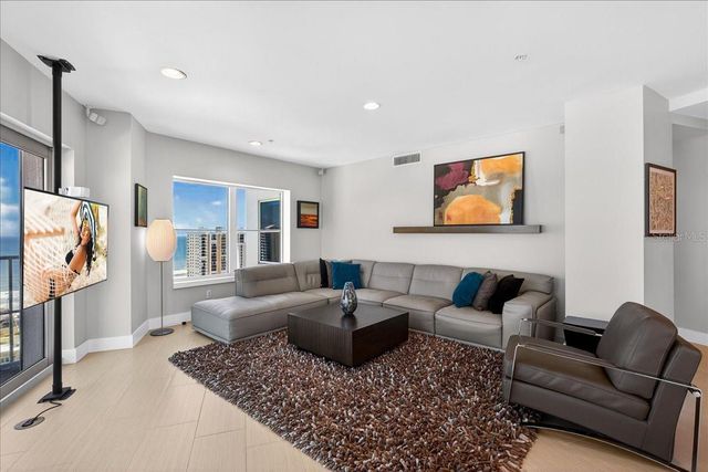 2 OCEANS WEST BOULEVARD 2006, Daytona Beach, FL 32118