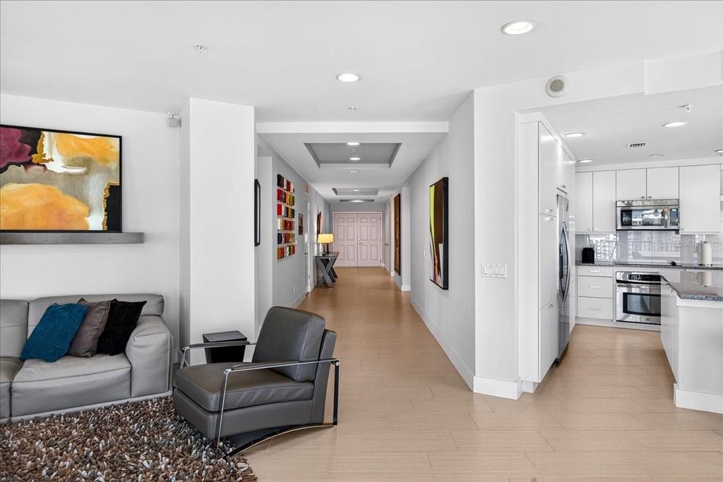 Image 22 of property listing at 2 OCEANS WEST BOULEVARD 2006, Daytona Beach, FL 32118