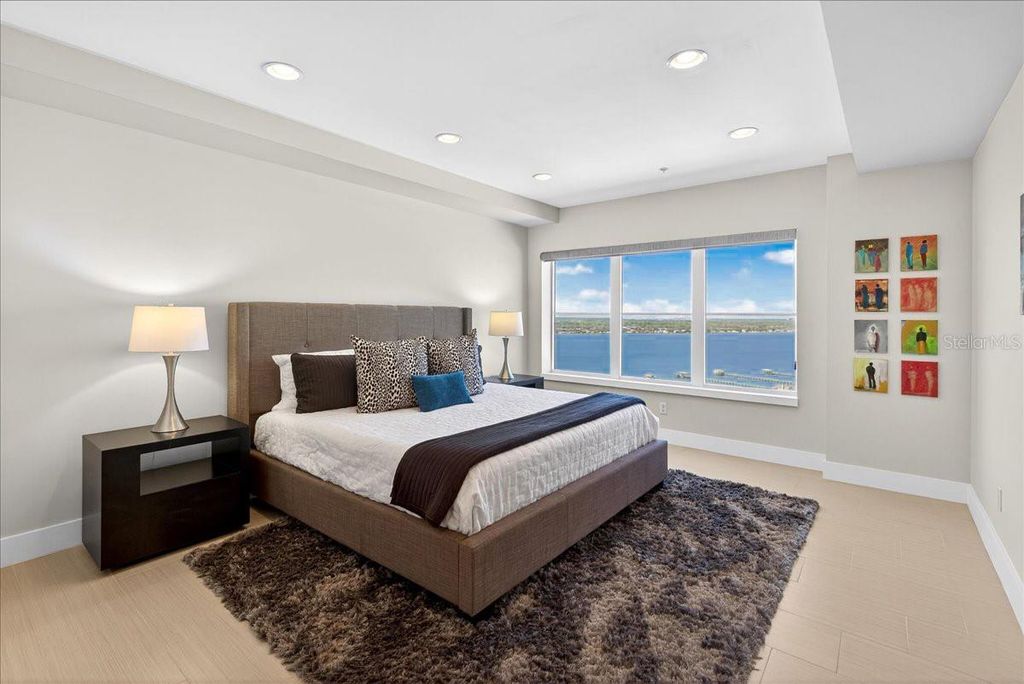 Image 30 of property listing at 2 OCEANS WEST BOULEVARD 2006, Daytona Beach, FL 32118