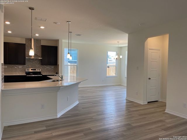 239 W Granite Shores, Boerne, TX 78006