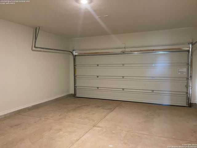 239 W Granite Shores, Boerne, TX 78006