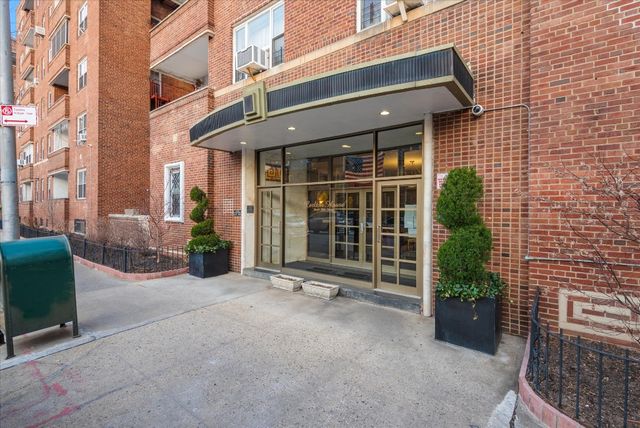 3441 85th St Apt 4D, New York City, NY 11372