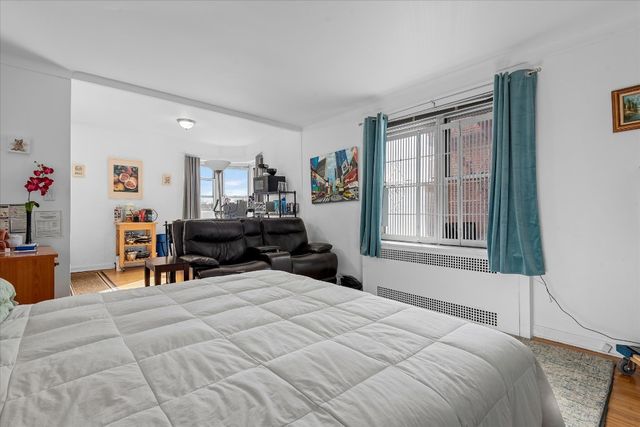 3441 85th St Apt 4D, New York City, NY 11372