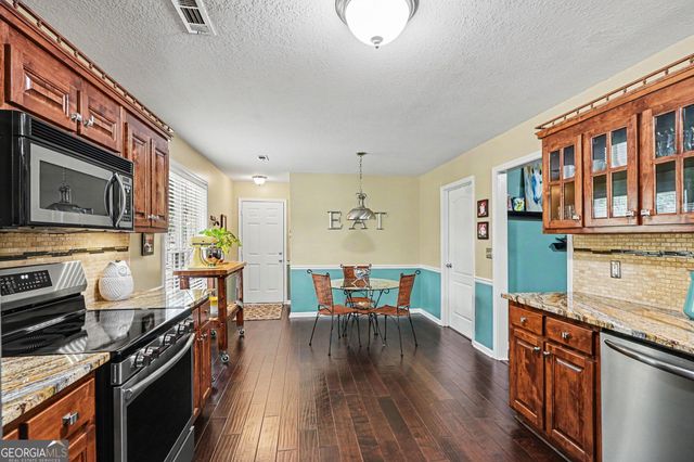 1928 Munford Place, Mcdonough, GA 30252