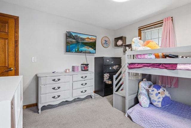 58 Acker Cir, Chicopee, MA 01013