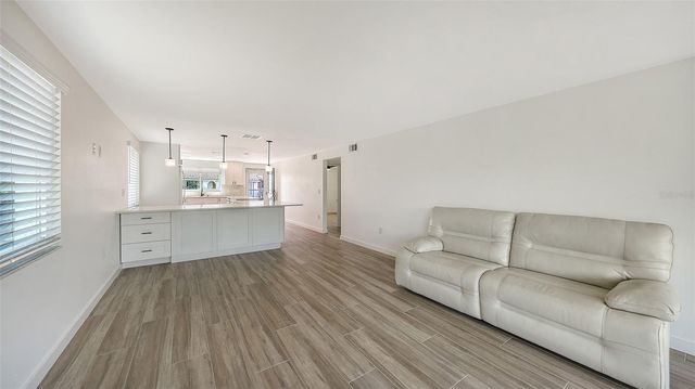 909 SPANISH DRIVE N, Longboat Key, FL 34228