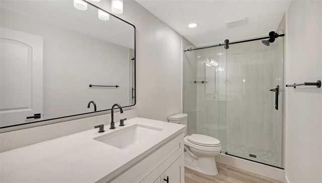 909 SPANISH DRIVE N, Longboat Key, FL 34228