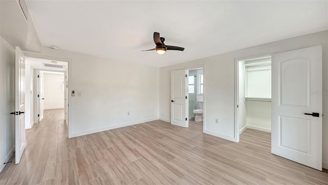 909 SPANISH DRIVE N, Longboat Key, FL 34228