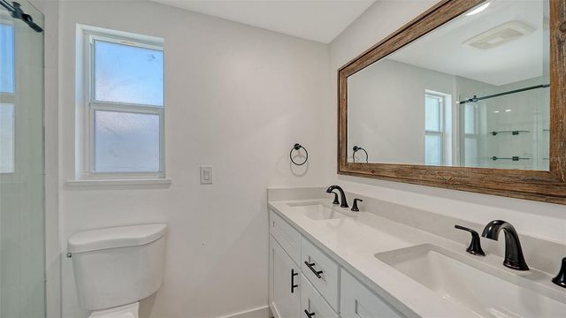 909 SPANISH DRIVE N, Longboat Key, FL 34228
