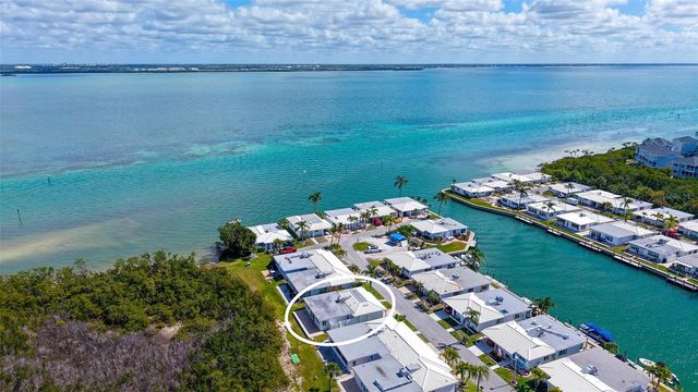 909 SPANISH DRIVE N, Longboat Key, FL 34228
