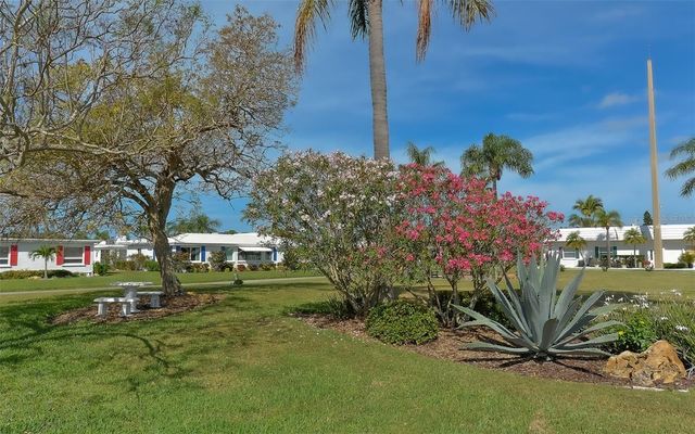909 SPANISH DRIVE N, Longboat Key, FL 34228
