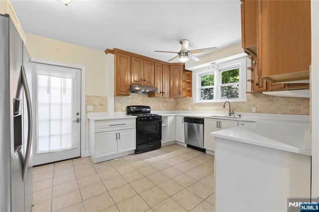 48 Stelfox Street, Demarest, NJ 07627