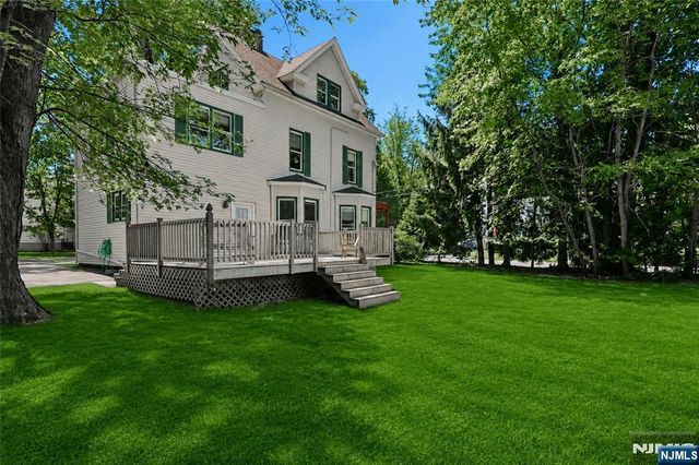 48 Stelfox Street, Demarest, NJ 07627