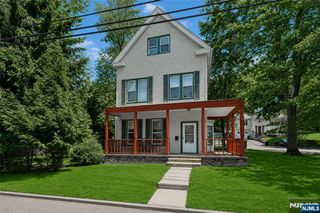 48 Stelfox Street, Demarest, NJ 07627