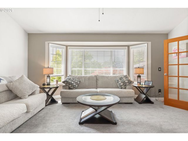 182 Se ANDERSON Ln, Gresham, OR 97080