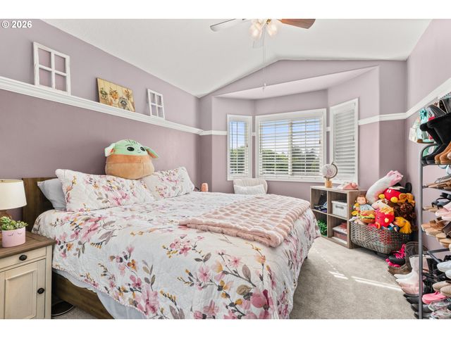 182 Se ANDERSON Ln, Gresham, OR 97080