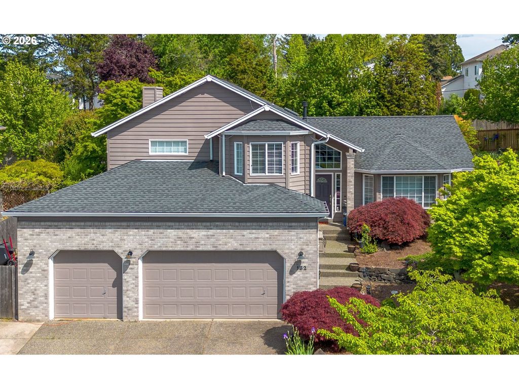 182 Se ANDERSON Ln, Gresham, OR 97080
