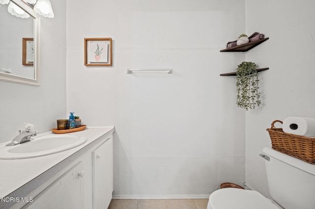 1005 W College Avenue, Woodville, OH 43469