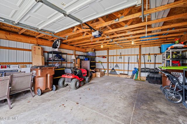 1005 W College Avenue, Woodville, OH 43469