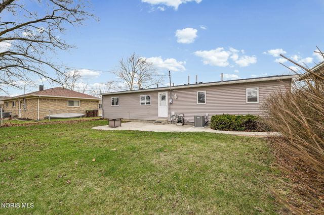 1005 W College Avenue, Woodville, OH 43469