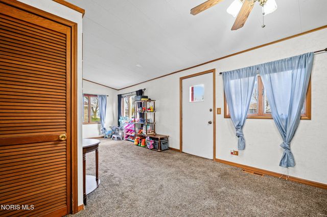 1005 W College Avenue, Woodville, OH 43469