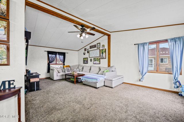 1005 W College Avenue, Woodville, OH 43469