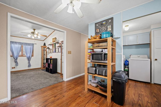 1005 W College Avenue, Woodville, OH 43469