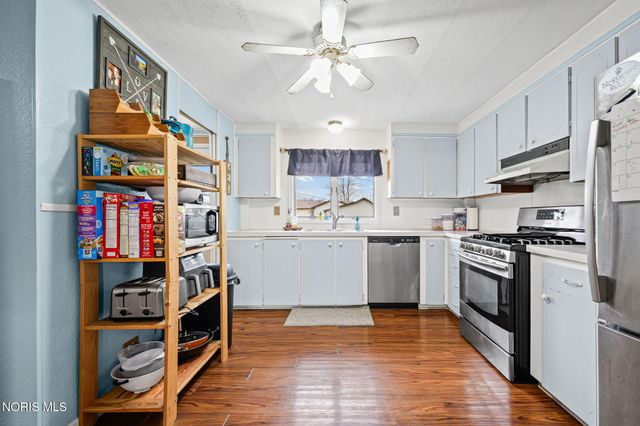 1005 W College Avenue, Woodville, OH 43469