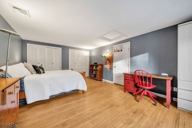 56 Magnolia Ave, Tenafly Boro, NJ 07670