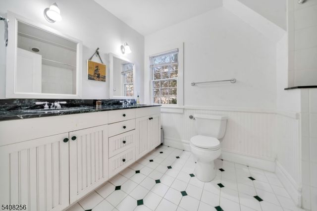 56 Magnolia Ave, Tenafly Boro, NJ 07670