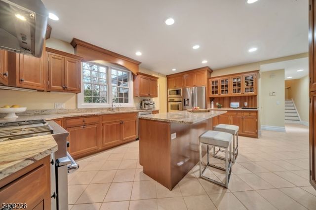 56 Magnolia Ave, Tenafly Boro, NJ 07670
