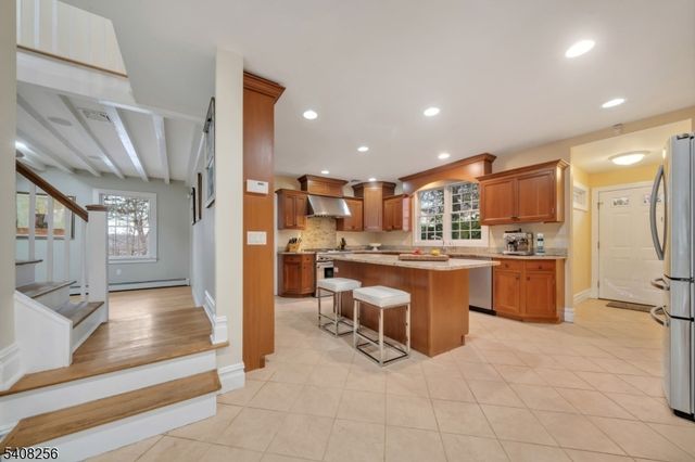 56 Magnolia Ave, Tenafly Boro, NJ 07670