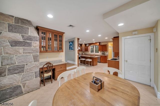 56 Magnolia Ave, Tenafly Boro, NJ 07670