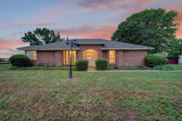 1401 Vz County Road 3411, Wills Point, TX 75169