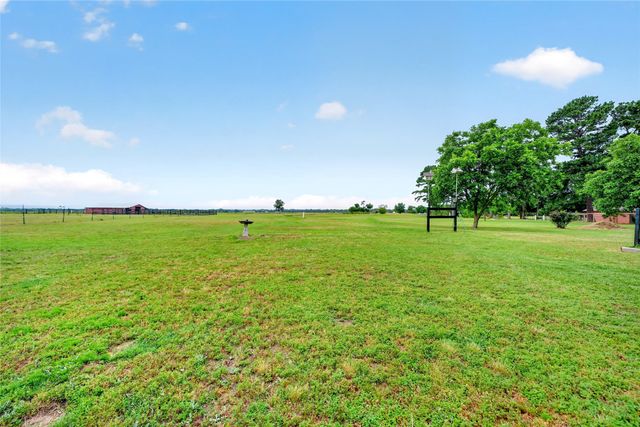 1401 Vz County Road 3411, Wills Point, TX 75169