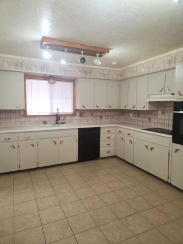 8505 HANNETT Avenue NE, Albuquerque, NM 87112