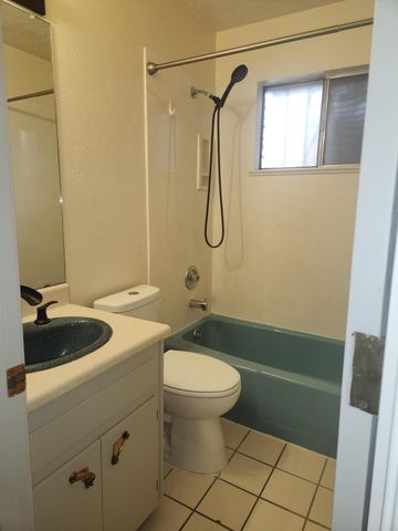 8505 HANNETT Avenue NE, Albuquerque, NM 87112