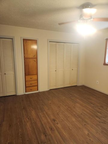 8505 HANNETT Avenue NE, Albuquerque, NM 87112