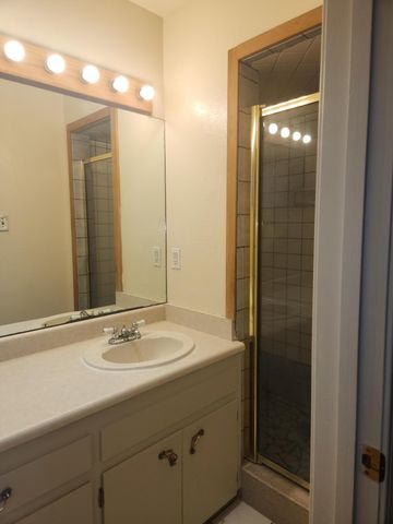 8505 HANNETT Avenue NE, Albuquerque, NM 87112