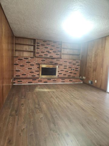 8505 HANNETT Avenue NE, Albuquerque, NM 87112